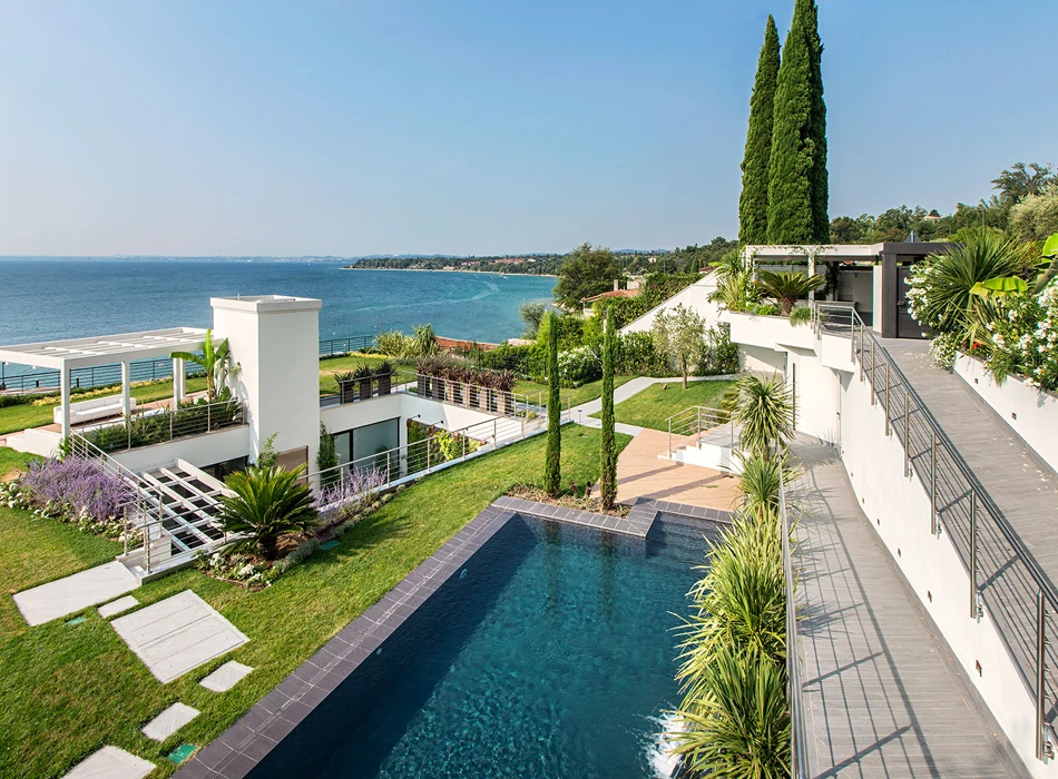 Penthouse on Lake Garda